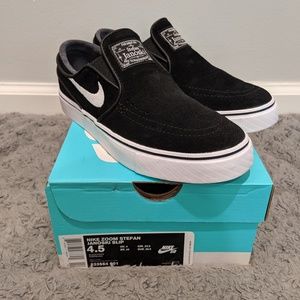 Nike SB Stephan Janoski Slip On, 4.5 mens